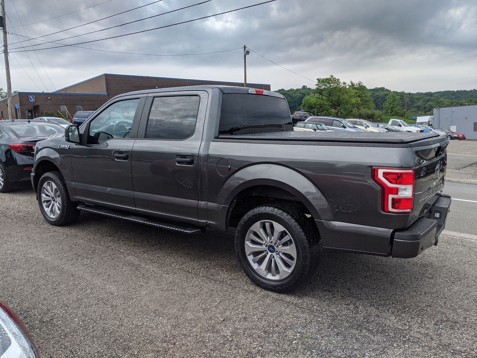 Pre-owned 2018 Ford F-150 Xl In Magnetic Metallic 