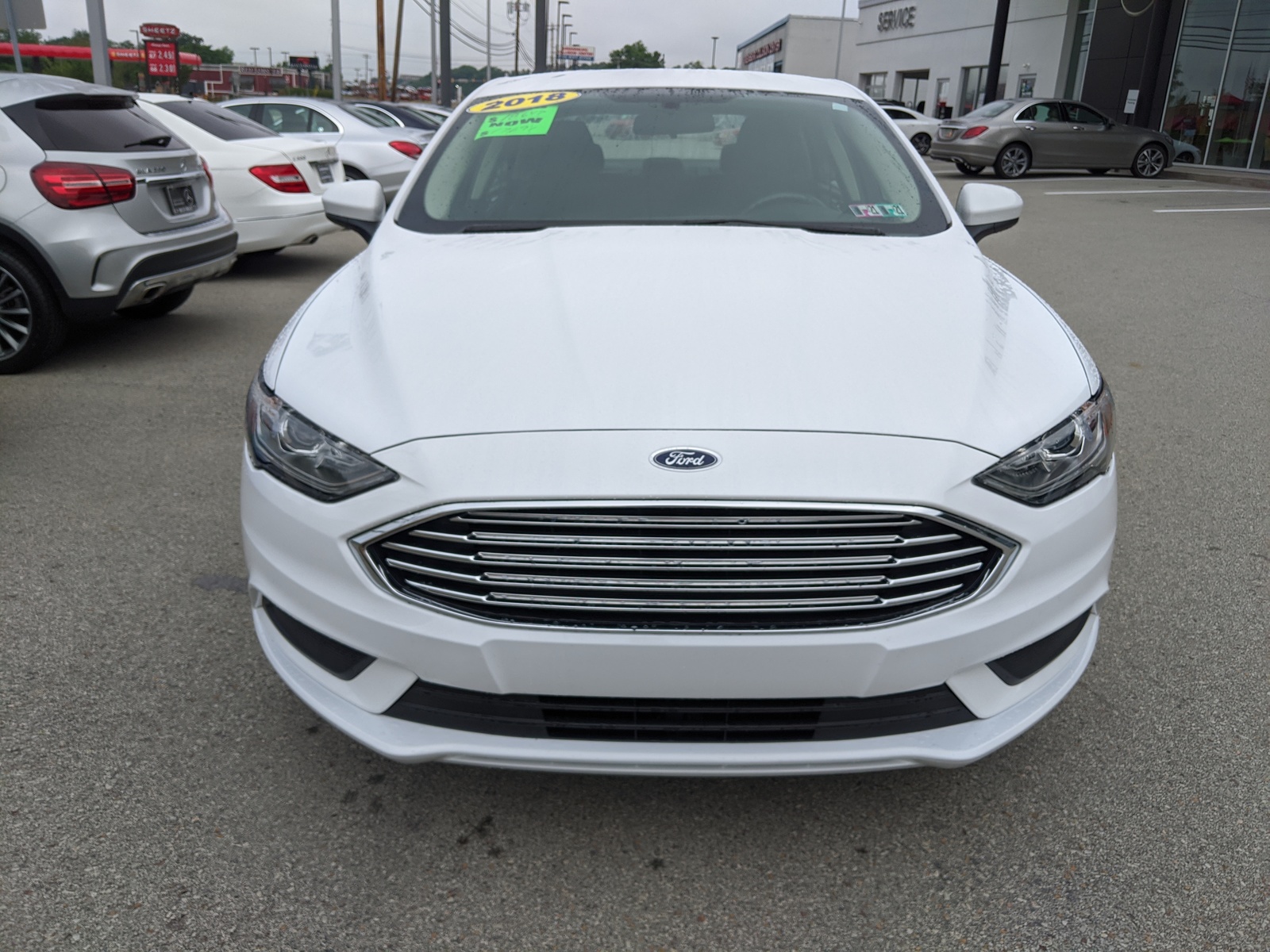 Pre-Owned 2018 Ford Fusion SE in Oxford White | Greensburg | #B81086R