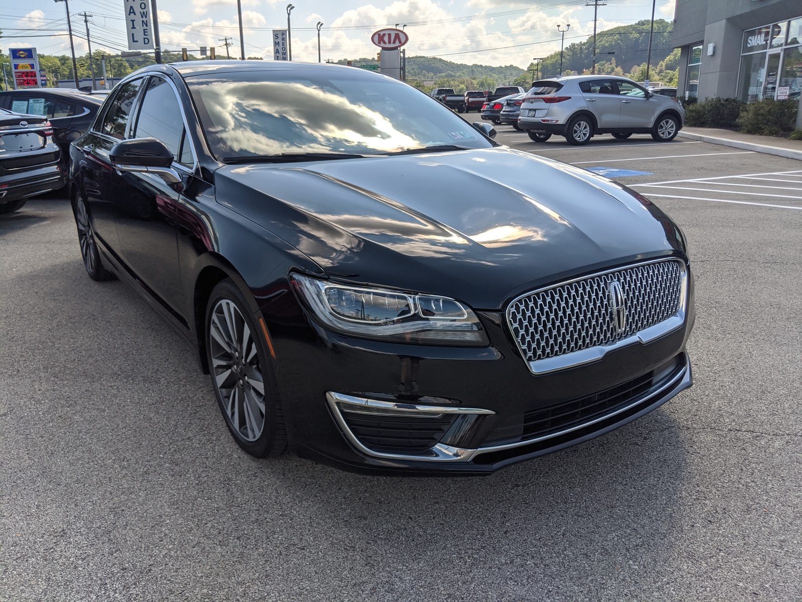 Pre-Owned 2018 Lincoln MKZ Reserve in | Greensburg | #F82563F