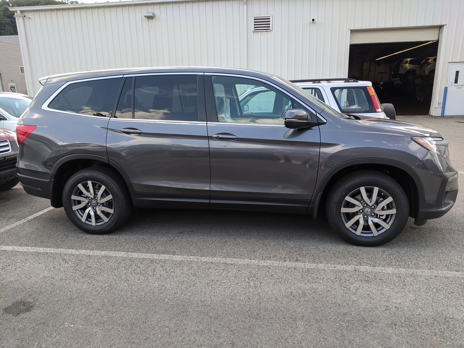 New 2021 Honda Pilot EX-L in Modern Steel Metallic | Greensburg | #H07969