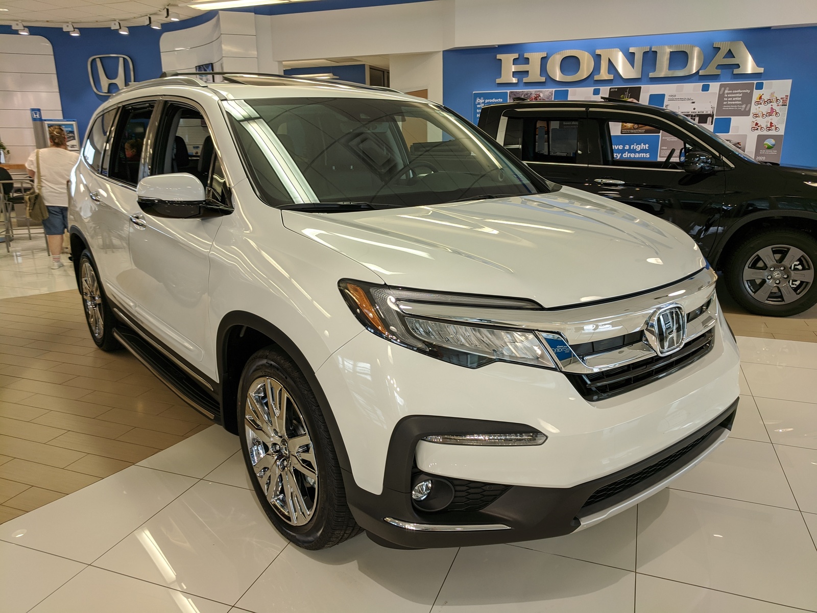 New 2021 Honda Pilot Touring 8Passenger in Platinum White Pearl