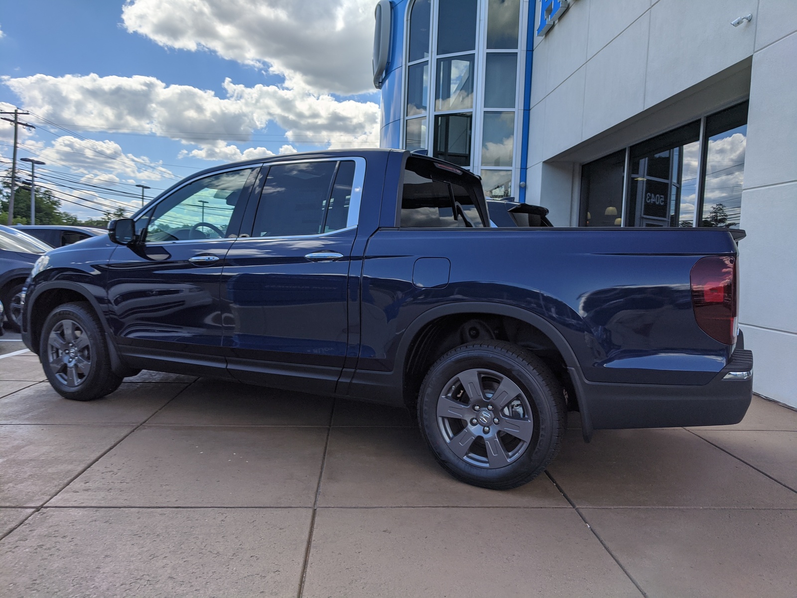 New 2020 Honda Ridgeline RTLE in Obsidian Blue Pearl Greensburg 