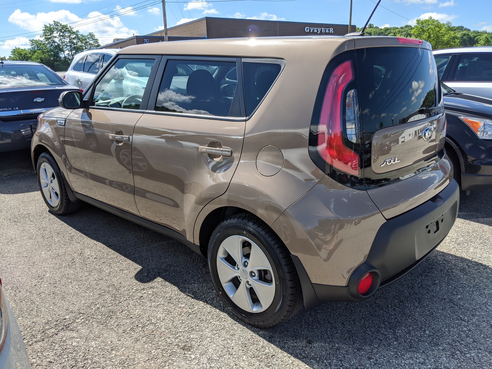 Pre-Owned 2015 Kia Soul Base in Latte Brown | Greensburg | #K03624A